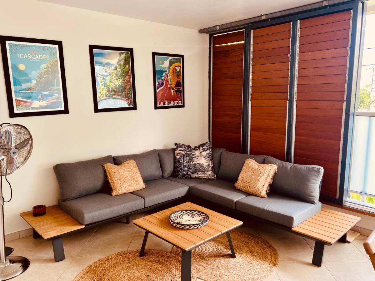 Cosy Letchis Apartment Saint Pierre Bagian luar foto